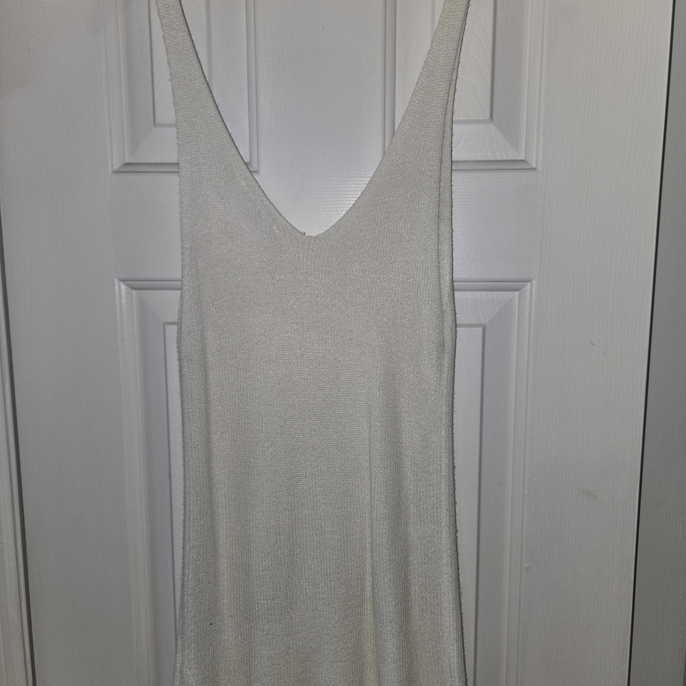 Double Zero Cream V-Neck Tank Top